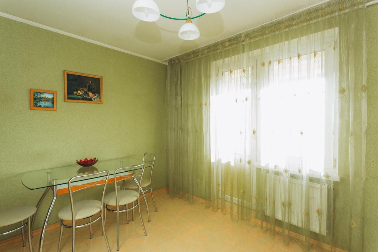סומי Apartment In The Center מראה חיצוני תמונה